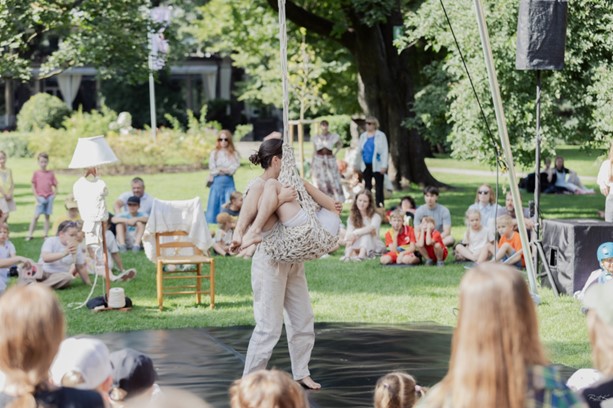 Foto van de circusvoorstelling “Melic”.