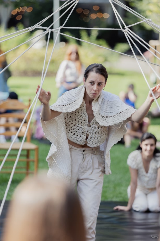 Foto van de circusvoorstelling “Melic”.