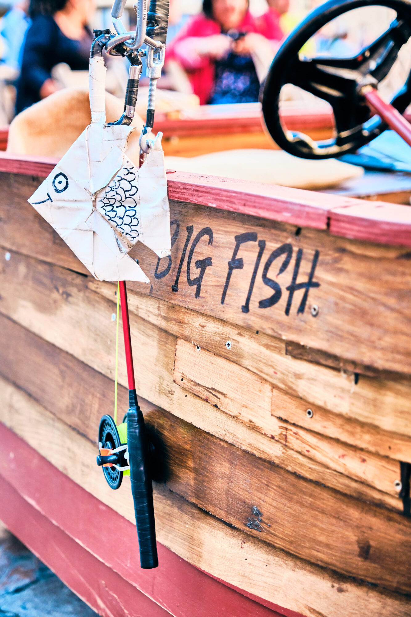 Photographie du spectacel de crique "Big Fish"