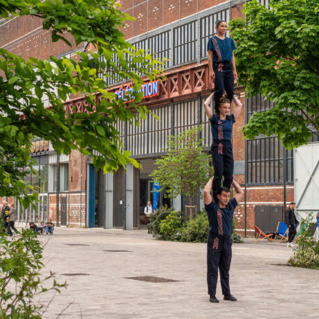 Photographie du spectacle acrobatique "Où".