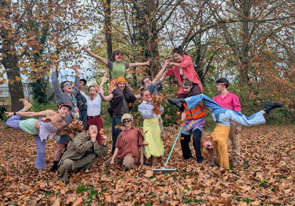 Photo des étudiant·es de l'ESAC.